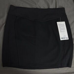 HP ✨ Lululemon Scuba HR Mini Skirt - NWT
